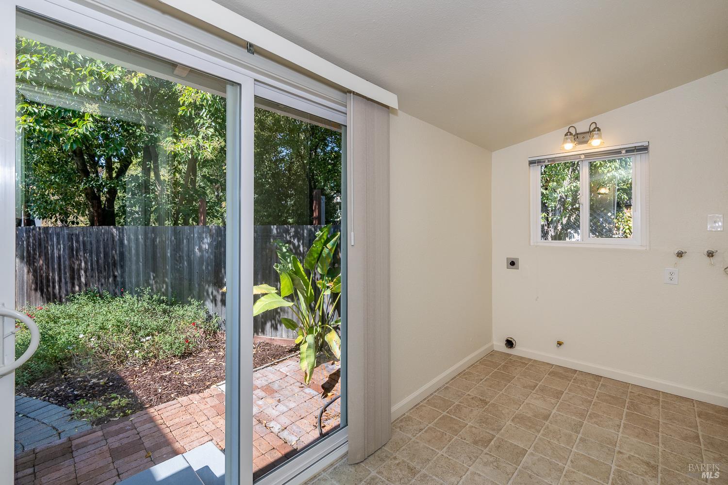 1181 Clover Drive Santa Rosa CA 95401