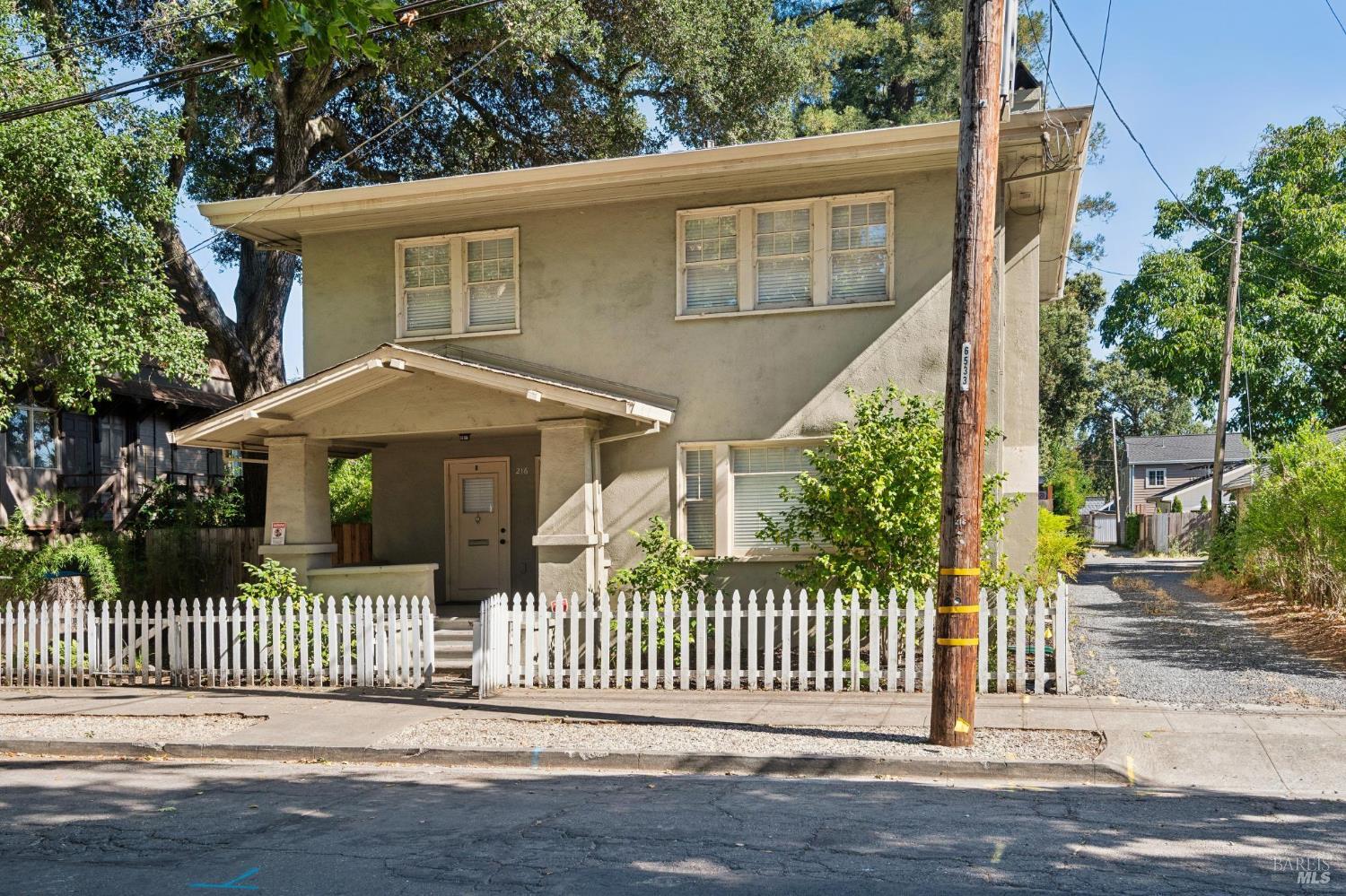 216 Hazel Street Santa Rosa CA 95401