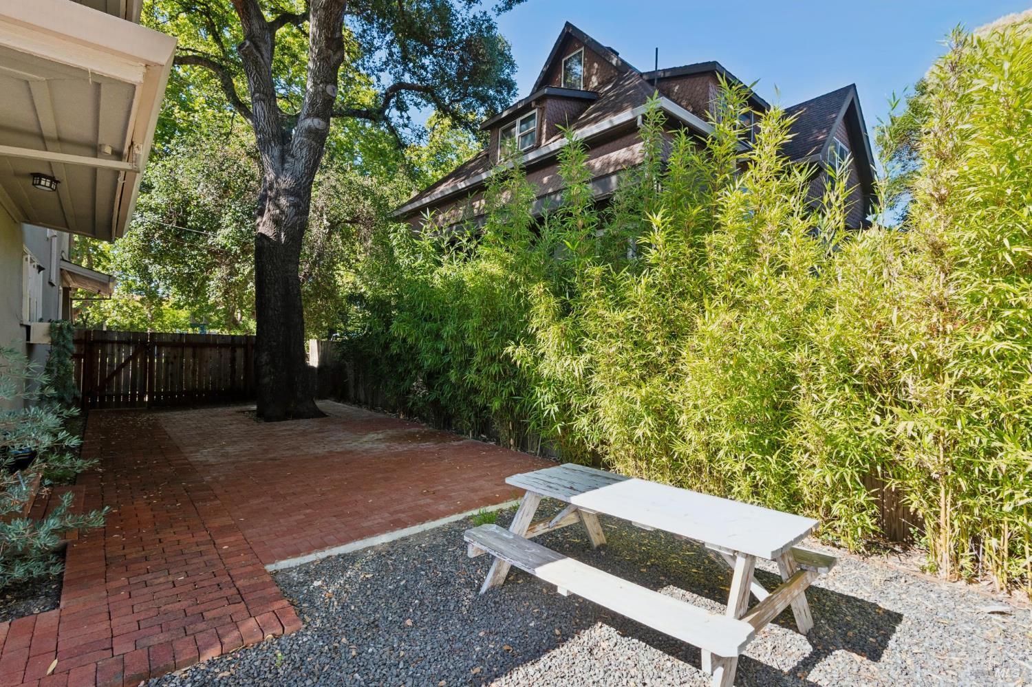 216 Hazel Street Santa Rosa CA 95401