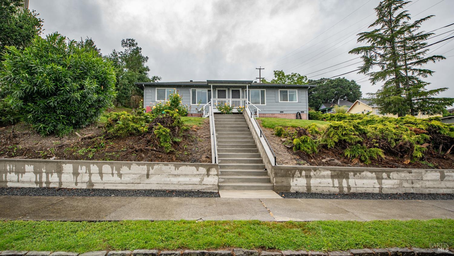 619-621 Kentucky Street Petaluma CA 94952