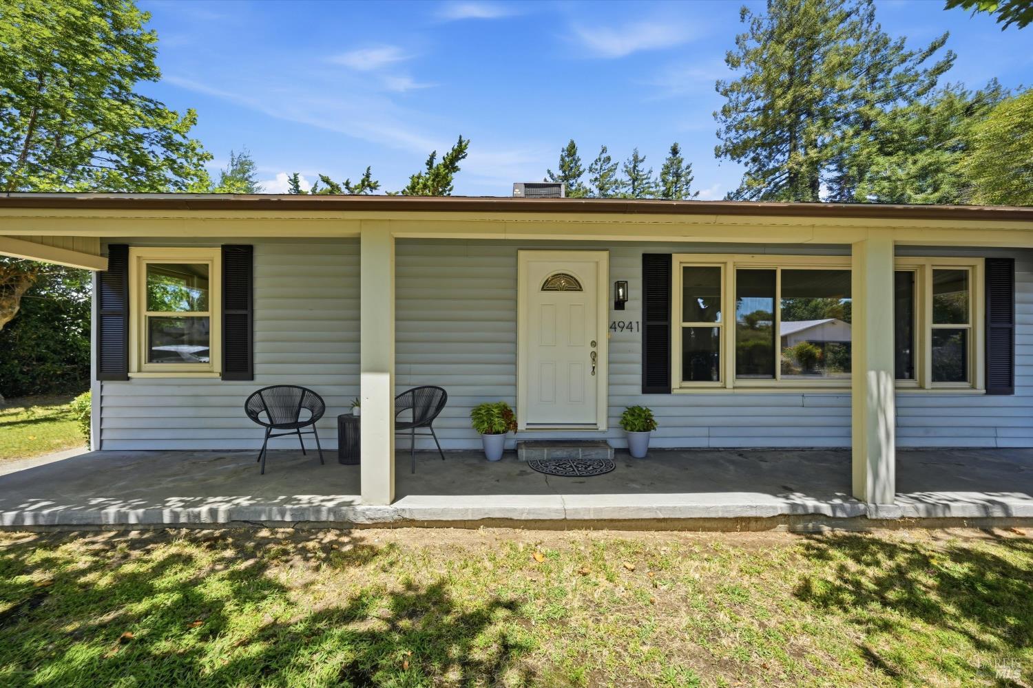 4941 Hansen Drive Santa Rosa CA 95409