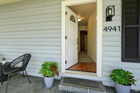 4941 Hansen Drive Santa Rosa CA 95409