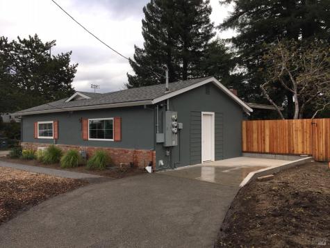 615 Antonio Street Cloverdale CA 95425