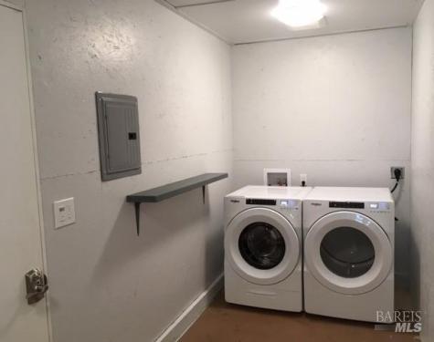 615 Antonio Street Cloverdale CA 95425