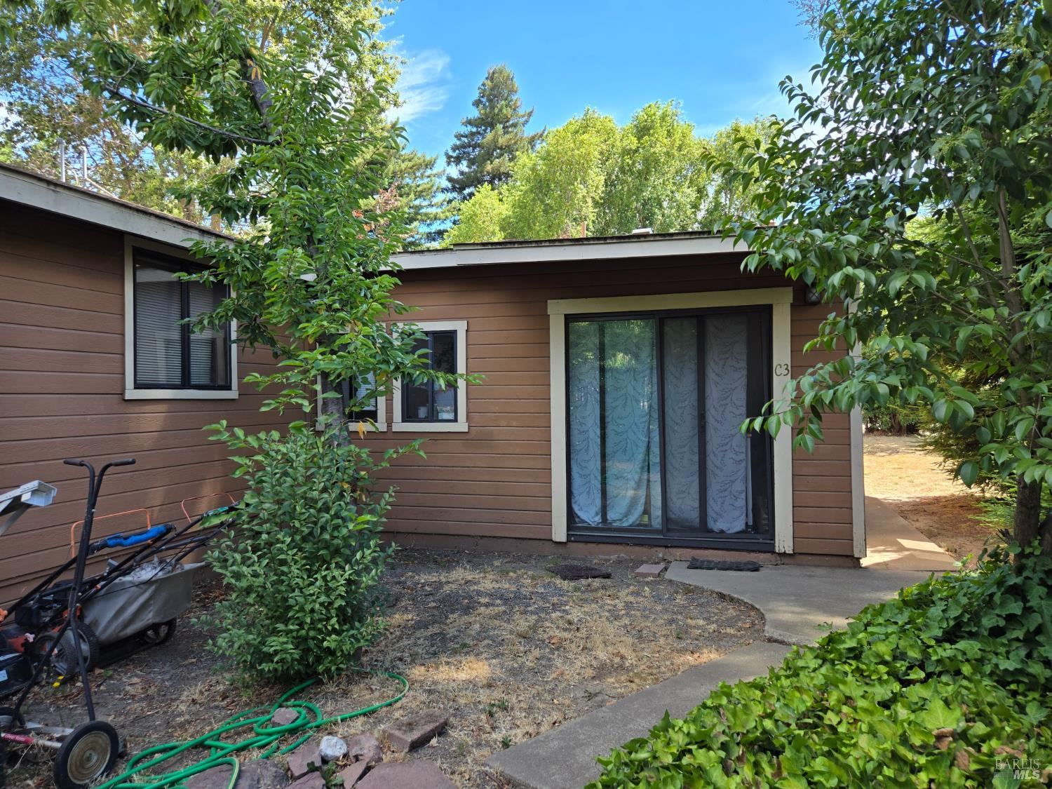 713 S Main Street Willits CA 95490