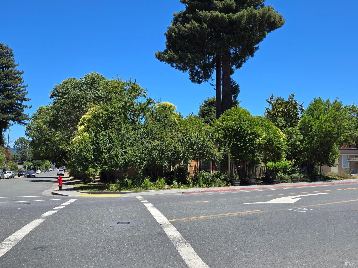 713 S Main Street Willits CA 95490