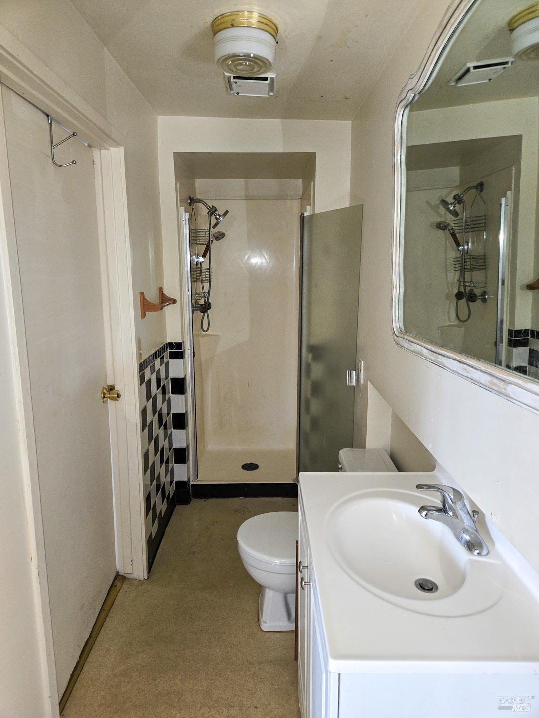 713 S Main Street Willits CA 95490