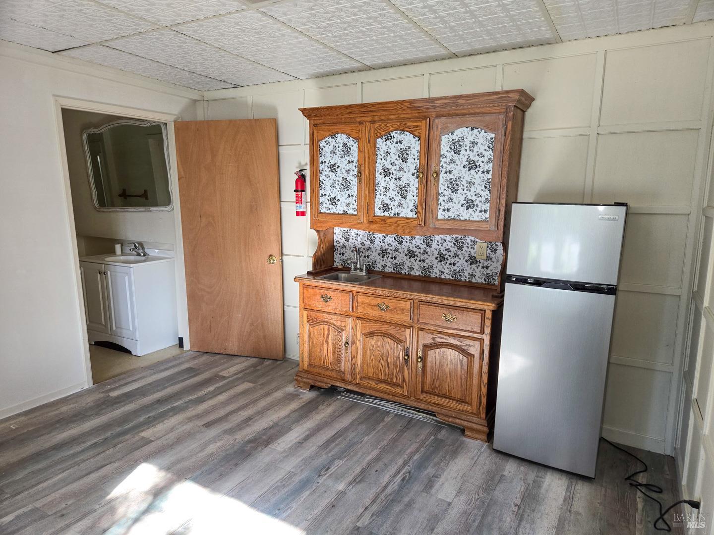 713 S Main Street Willits CA 95490