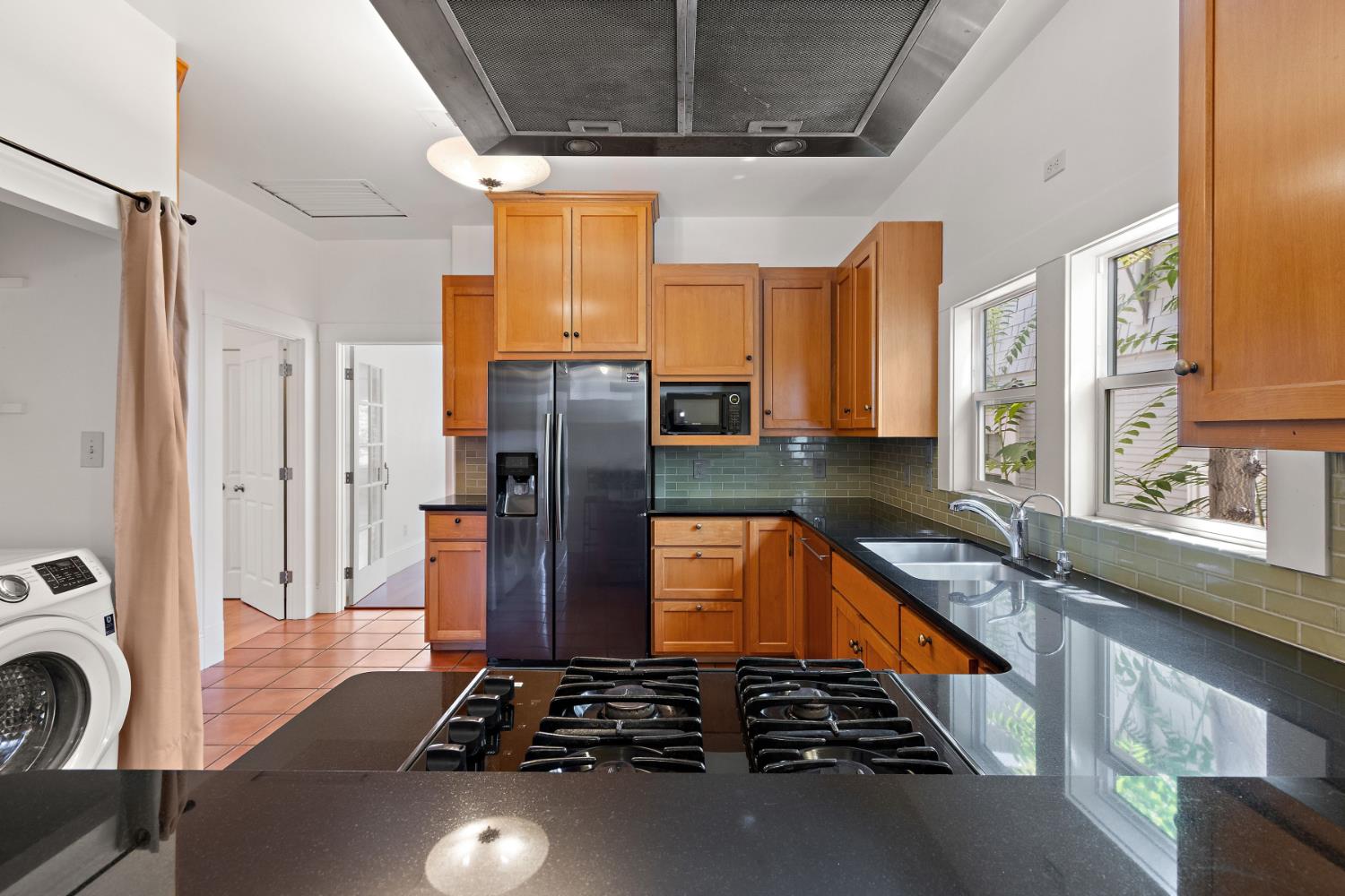4010 2nd Avenue Sacramento CA 95817