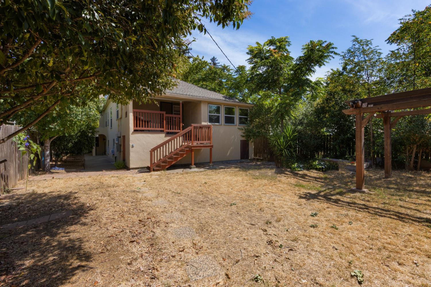 4010 2nd Avenue Sacramento CA 95817