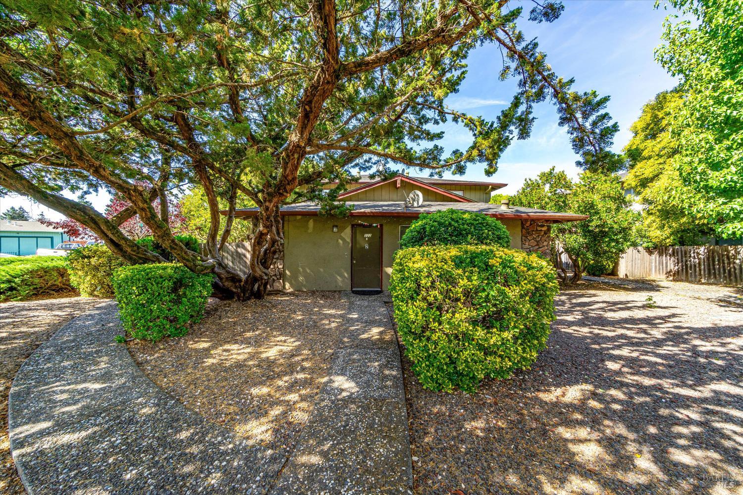 220-226 Arlen Drive Rohnert Park CA 94928