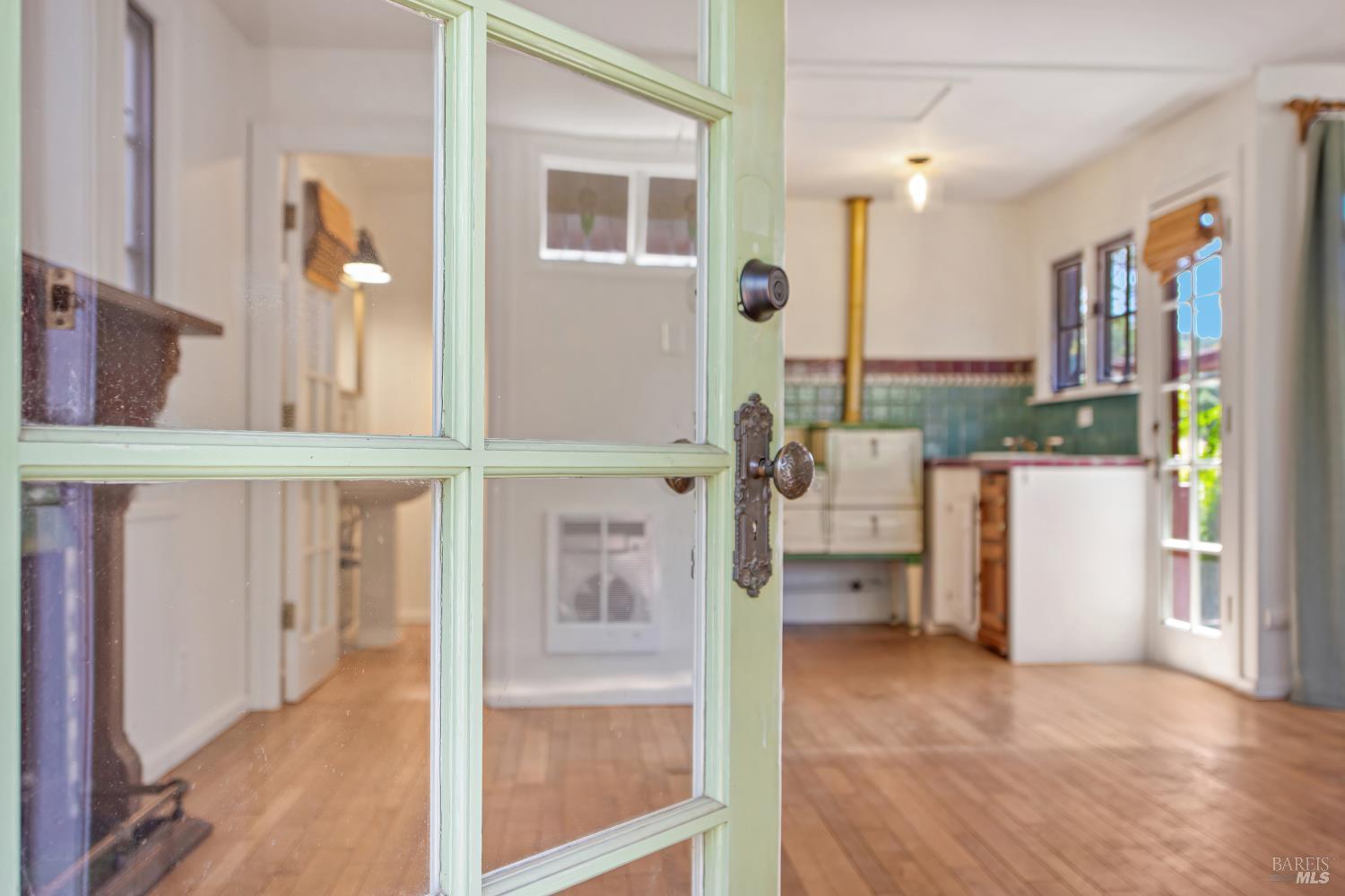 18935 5th Street W Sonoma CA 95476