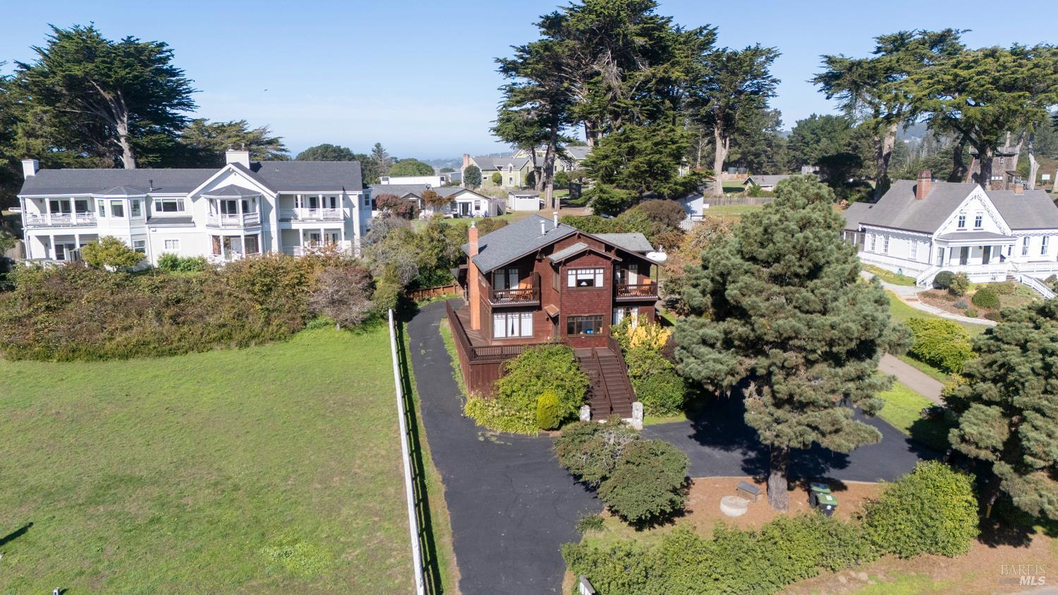 44920 Little Lake Road Mendocino CA 95460