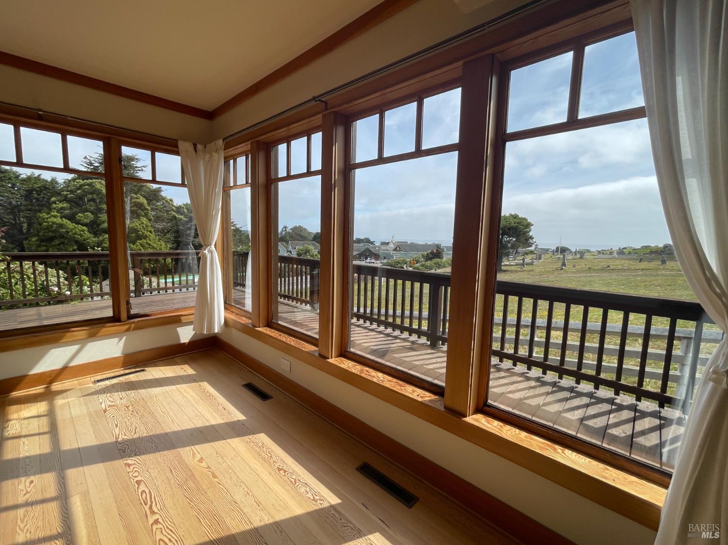 44920 Little Lake Road Mendocino CA 95460