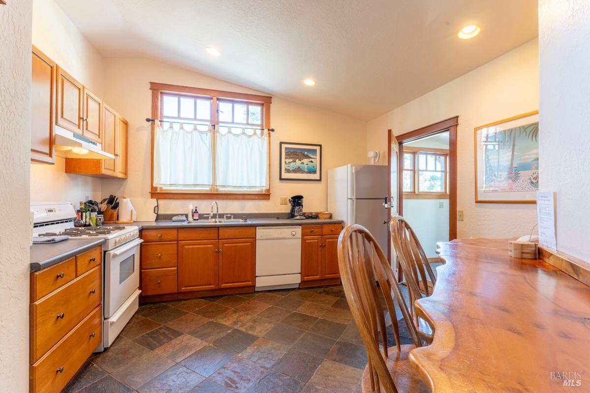 44920 Little Lake Road Mendocino CA 95460