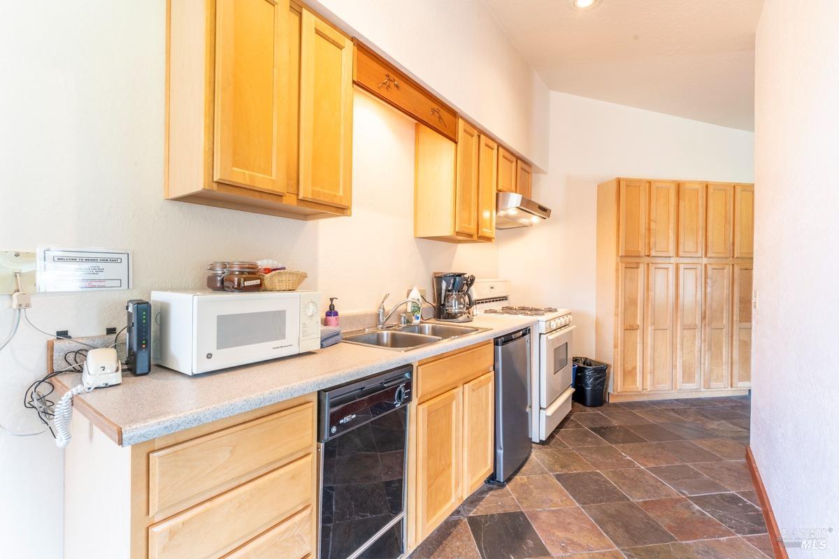 44920 Little Lake Road Mendocino CA 95460