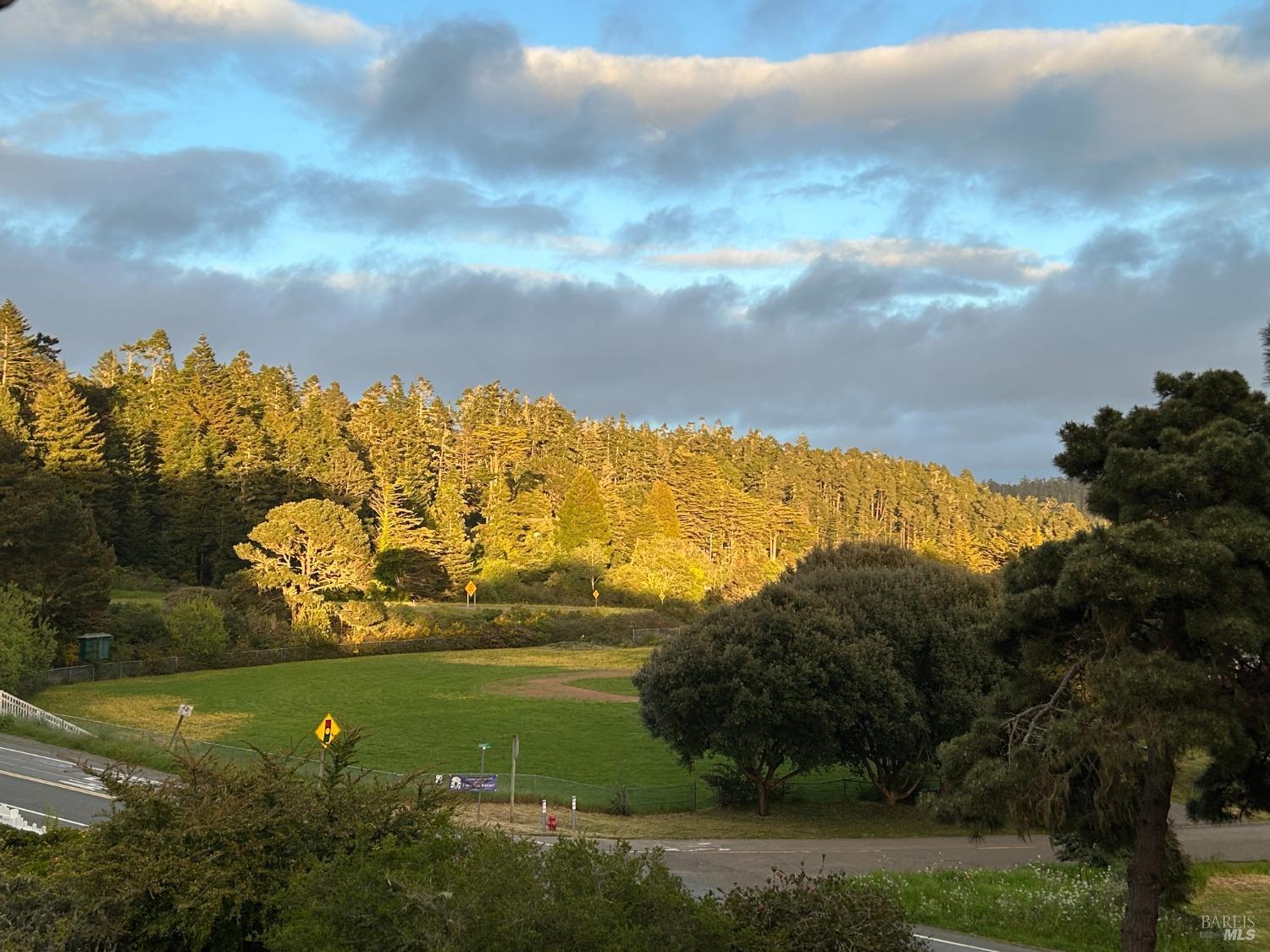 44920 Little Lake Road Mendocino CA 95460