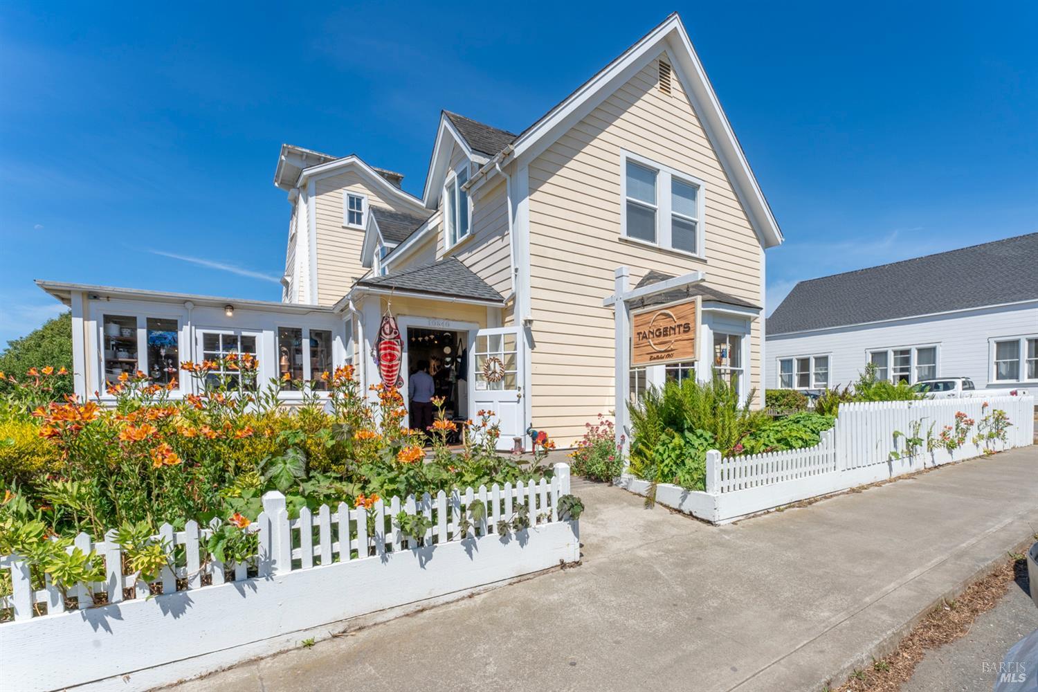 10540 Lansing Street Mendocino CA 95460