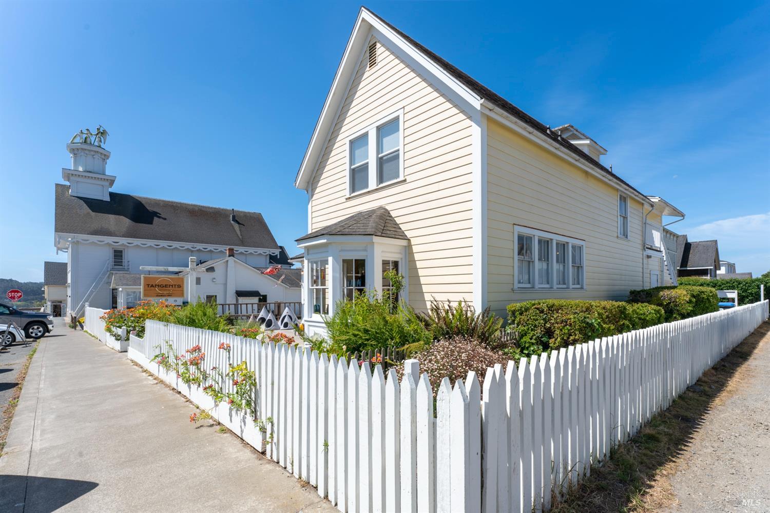 10540 Lansing Street Mendocino CA 95460