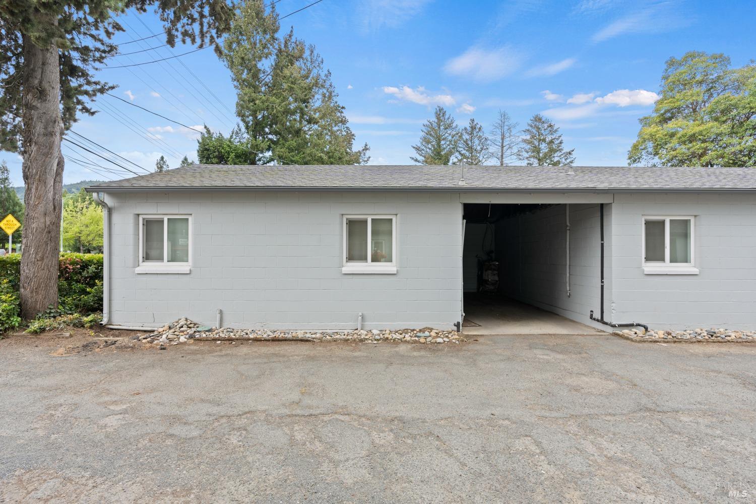 530-570 Talmage Road Ukiah CA 95482