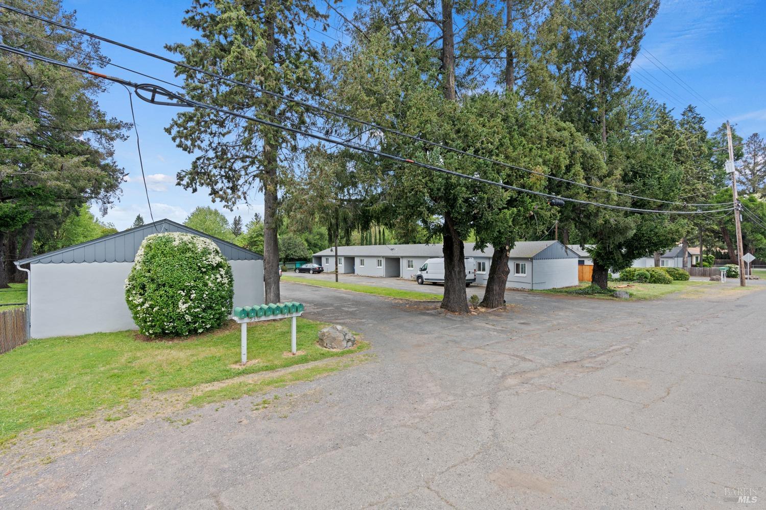 530-570 Talmage Road Ukiah CA 95482
