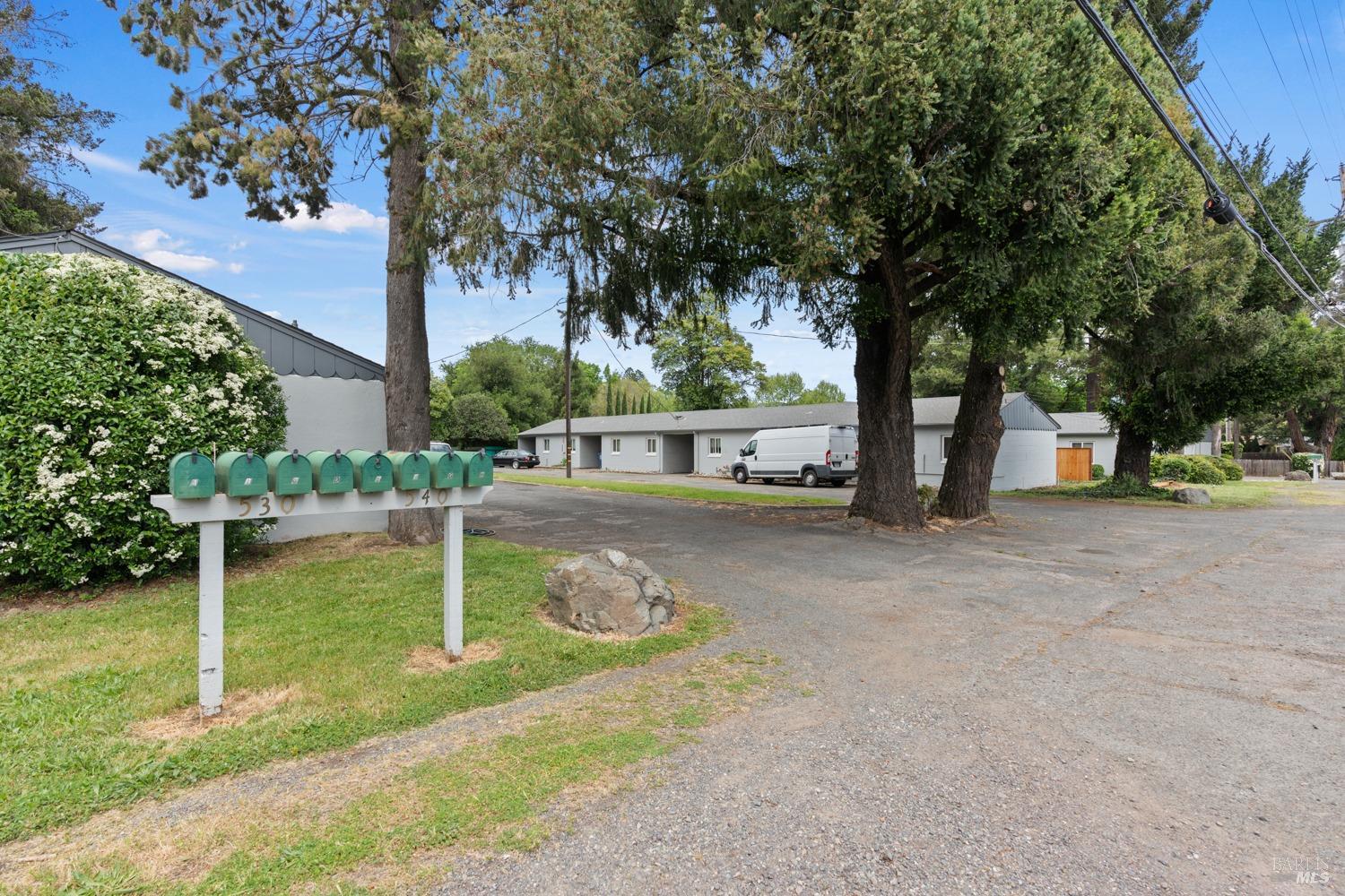 530-570 Talmage Road Ukiah CA 95482