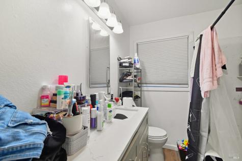 4350-4352 NE Montgomery Drive NE Santa Rosa CA 95405