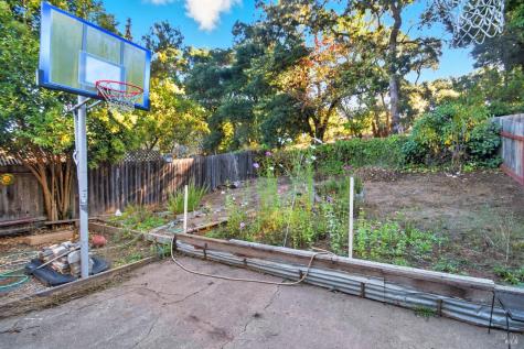 4350-4352 NE Montgomery Drive NE Santa Rosa CA 95405