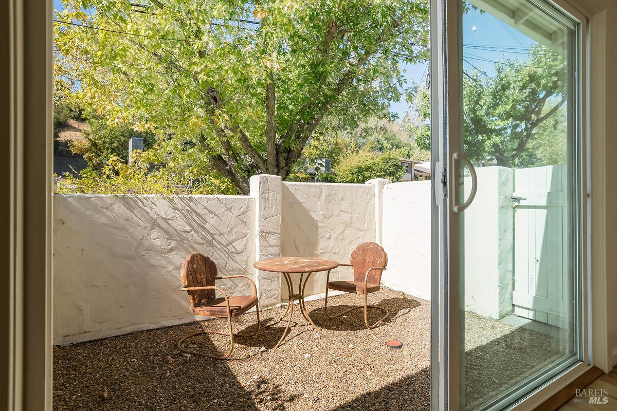 40-44 Elizabeth Way San Rafael CA 94901
