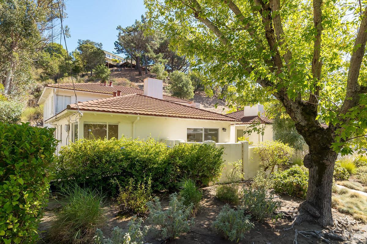 40-44 Elizabeth Way San Rafael CA 94901