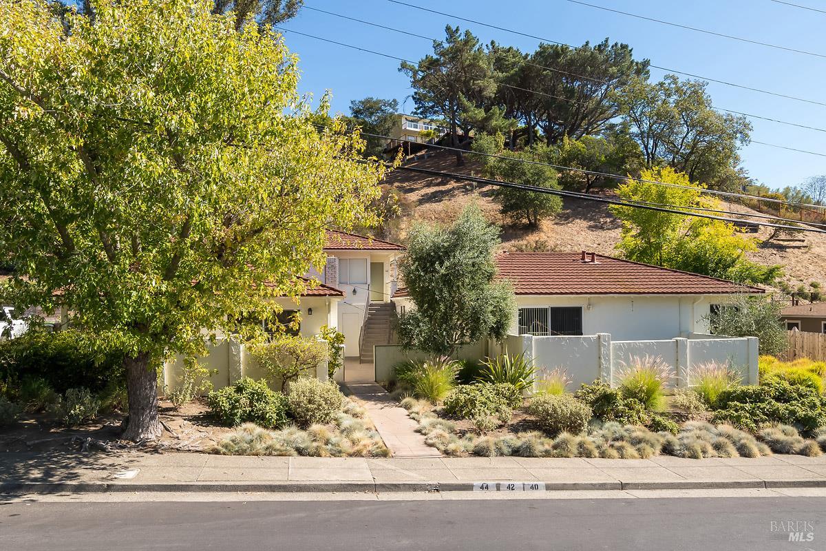 40-44 Elizabeth Way San Rafael CA 94901
