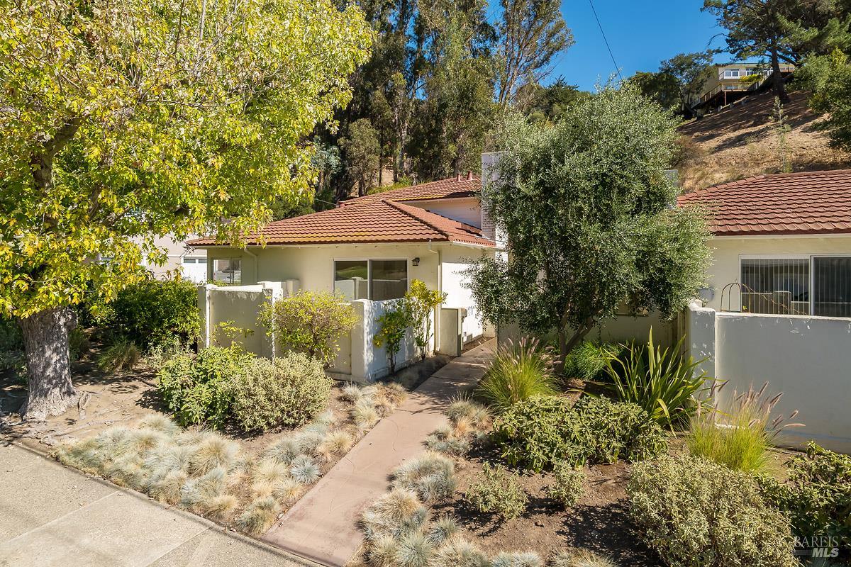40-44 Elizabeth Way San Rafael CA 94901