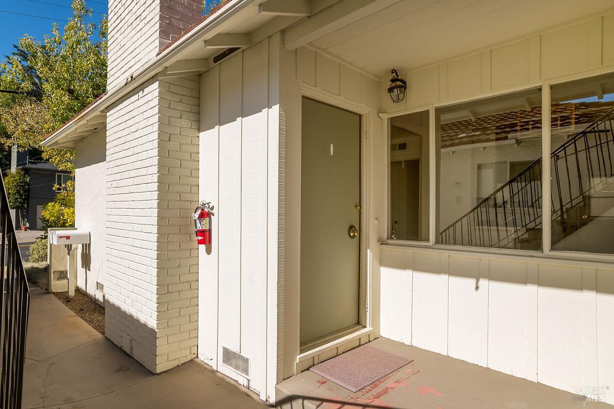 40-44 Elizabeth Way San Rafael CA 94901