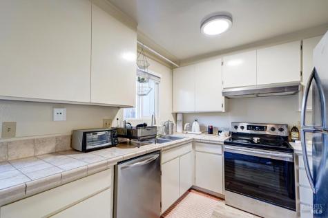726 Orchard Street Santa Rosa CA 95404