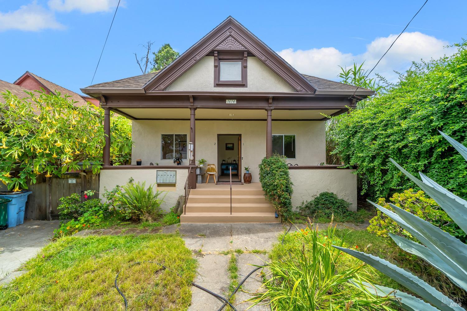 1614 Russell Street Berkeley CA 94703