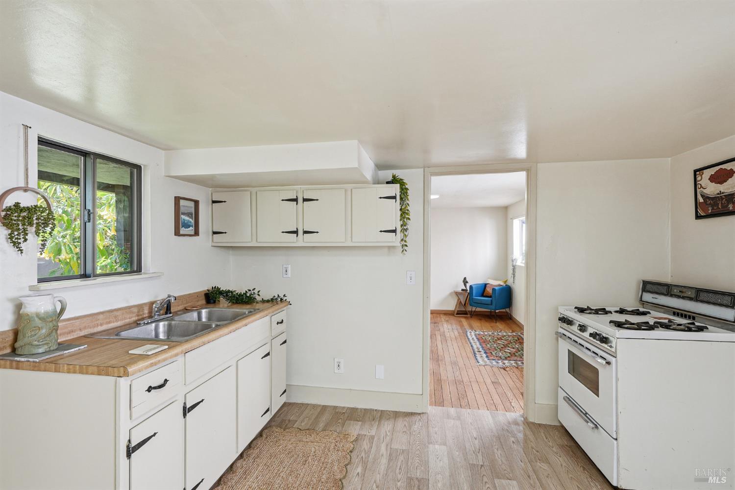 1614 Russell Street Berkeley CA 94703