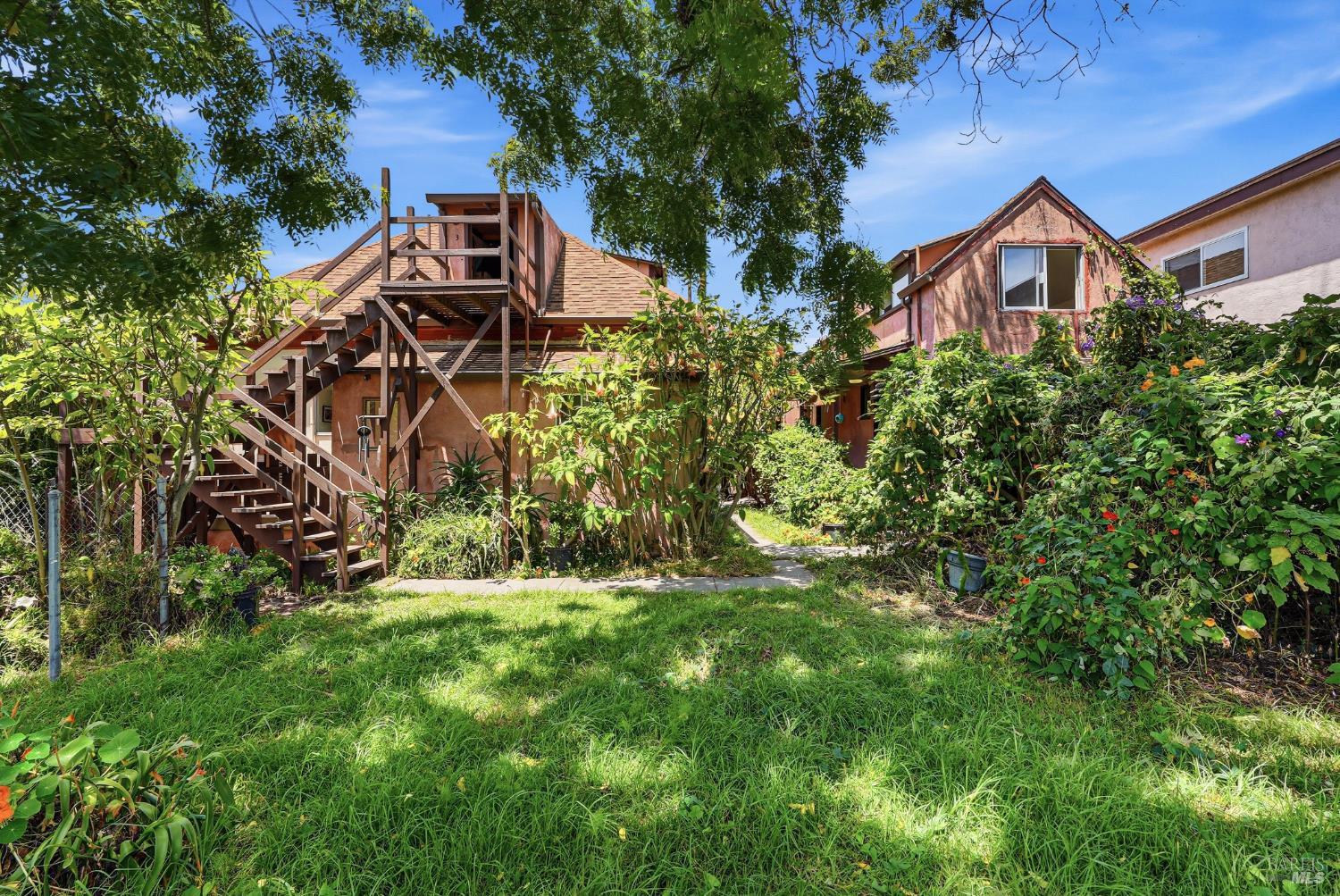1614 Russell Street Berkeley CA 94703