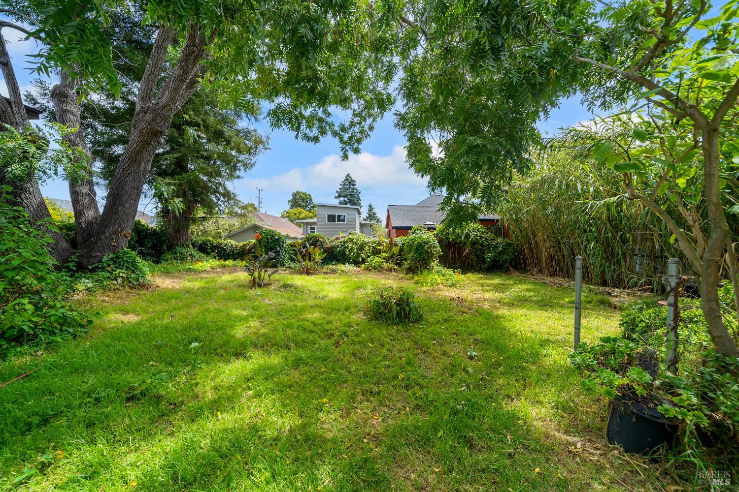 1614 Russell Street Berkeley CA 94703