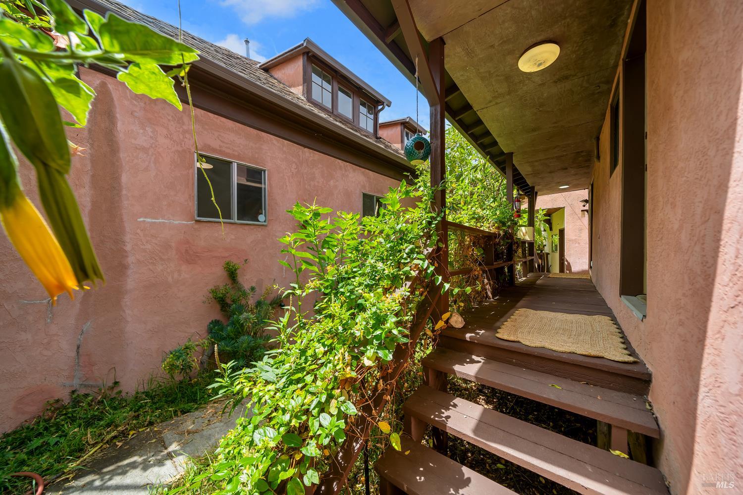 1614 Russell Street Berkeley CA 94703