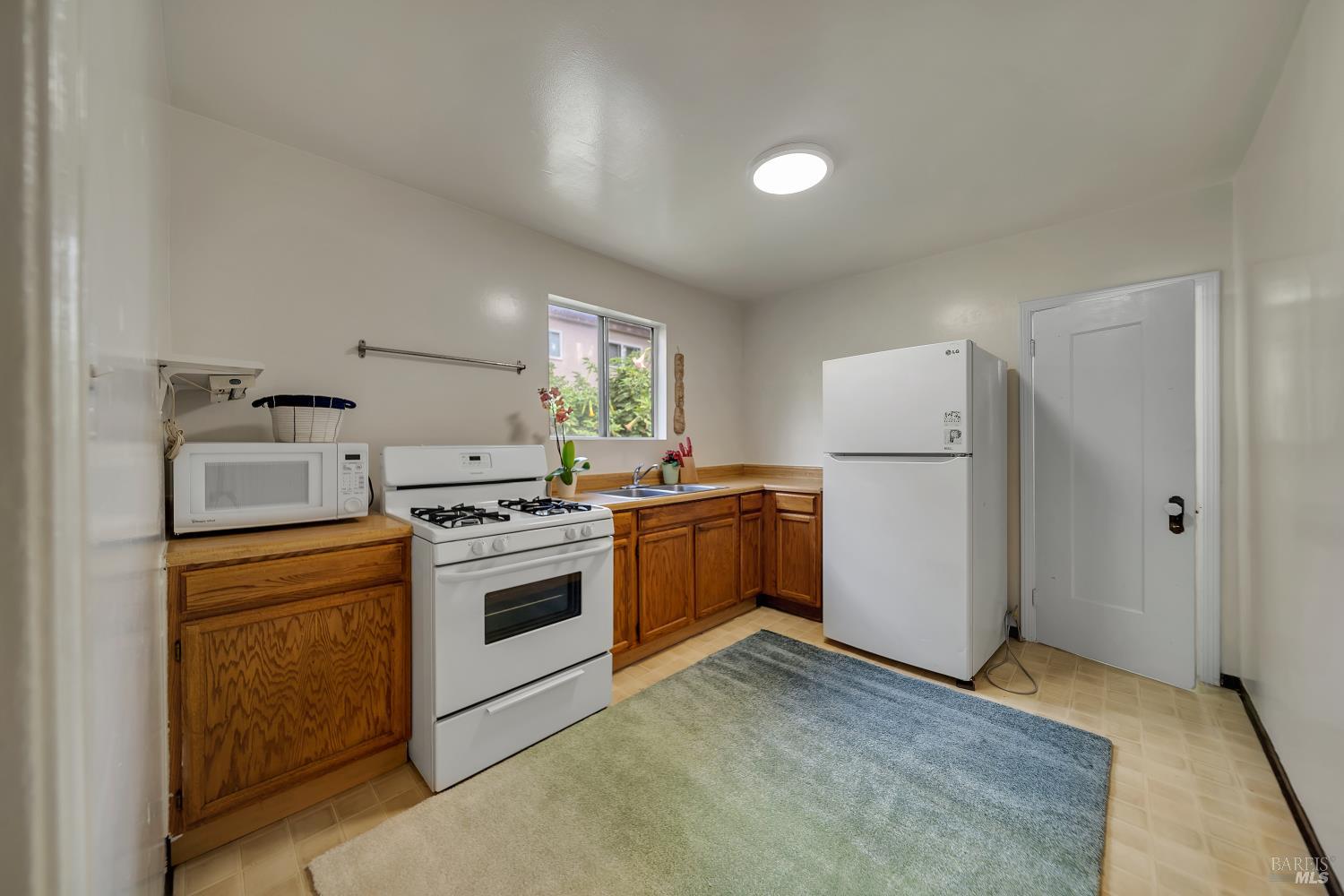 1614 Russell Street Berkeley CA 94703