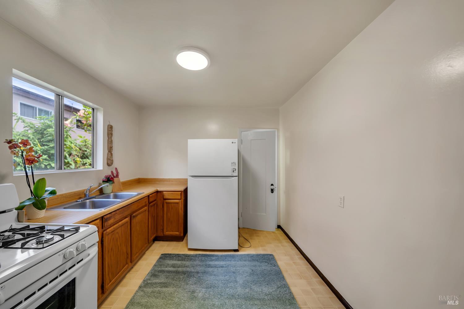 1614 Russell Street Berkeley CA 94703