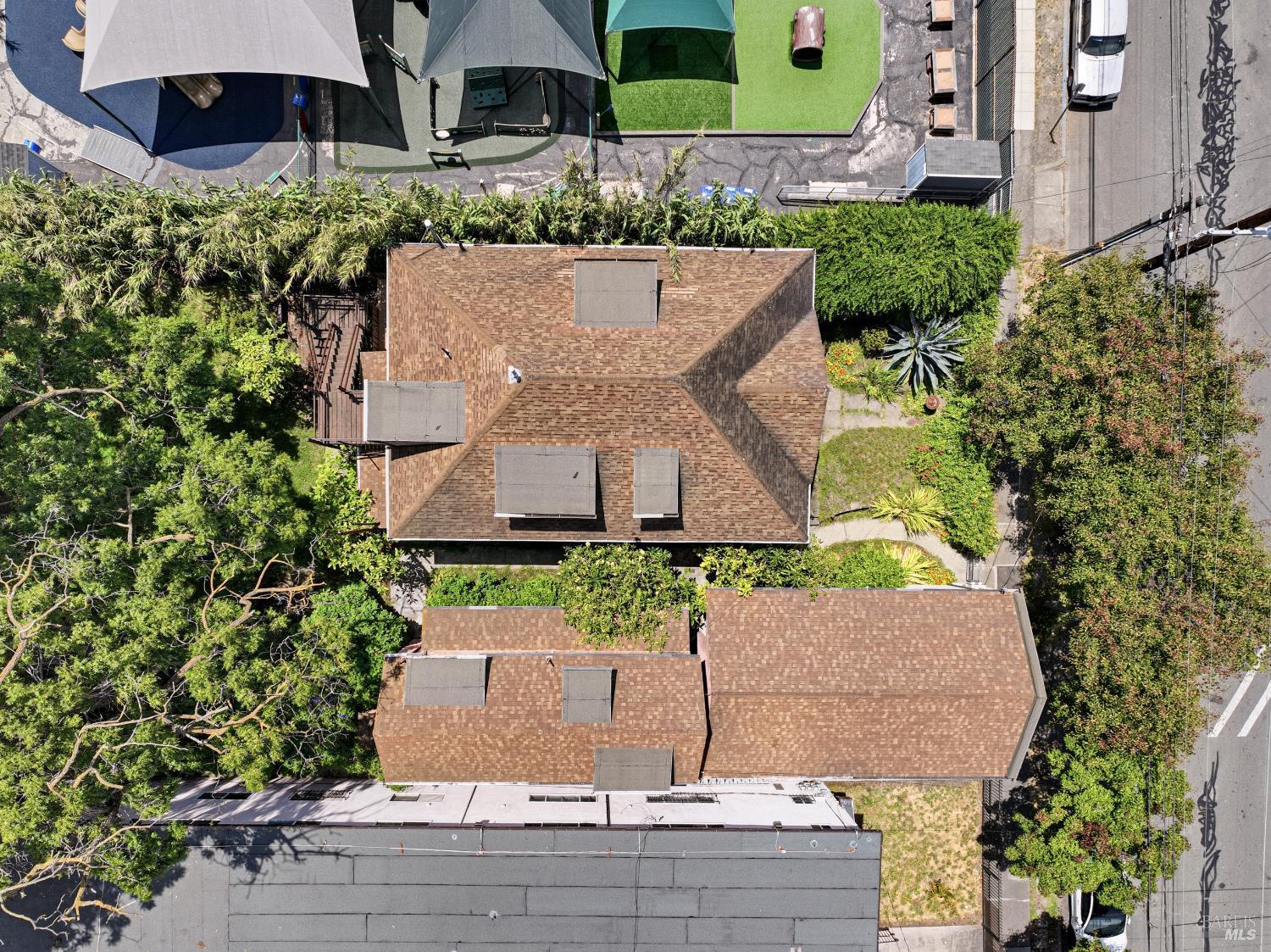 1614 Russell Street Berkeley CA 94703