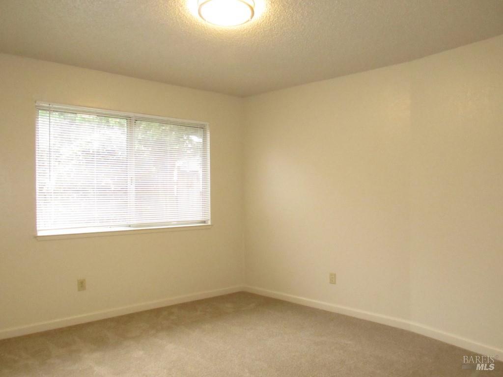 344-340 El Rio Court Ukiah CA 95482