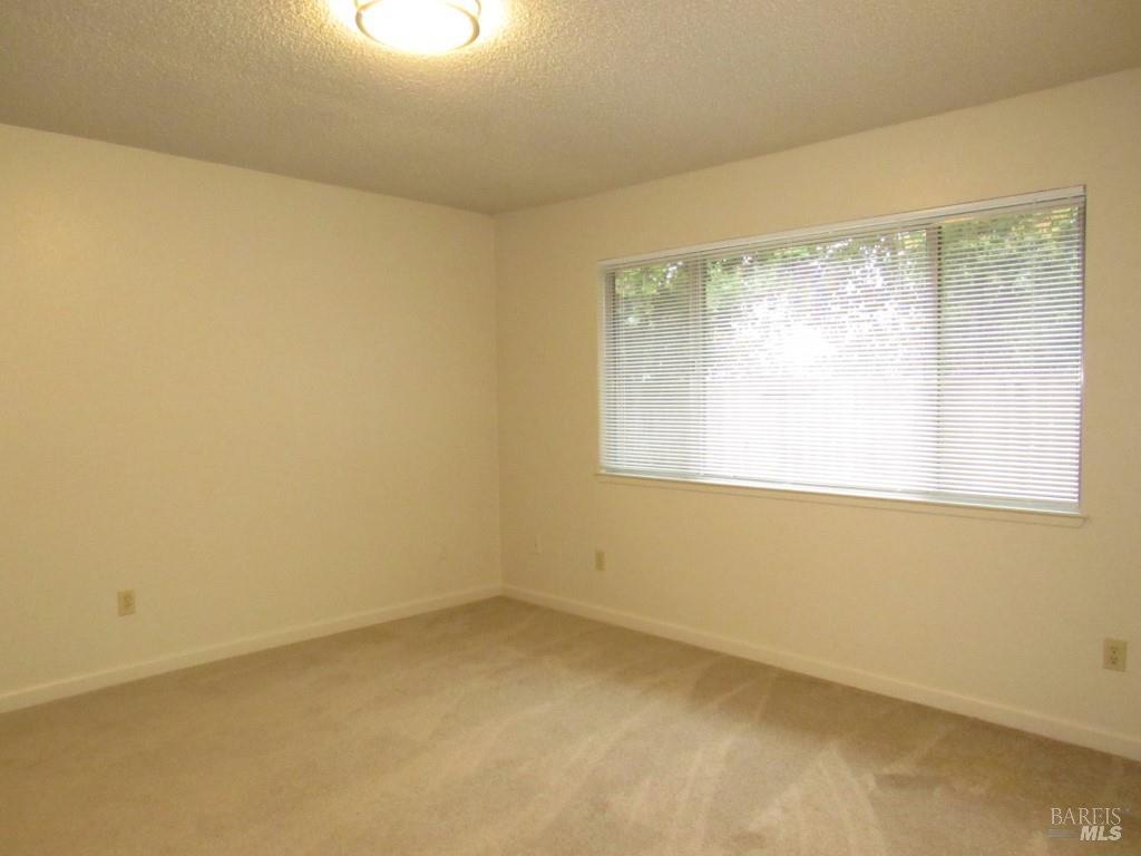 344-340 El Rio Court Ukiah CA 95482