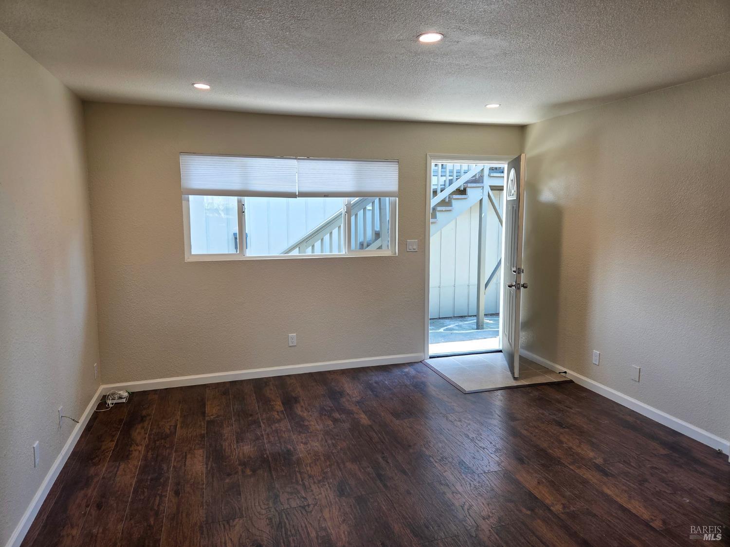 4015 Hoen Avenue Santa Rosa CA 95405