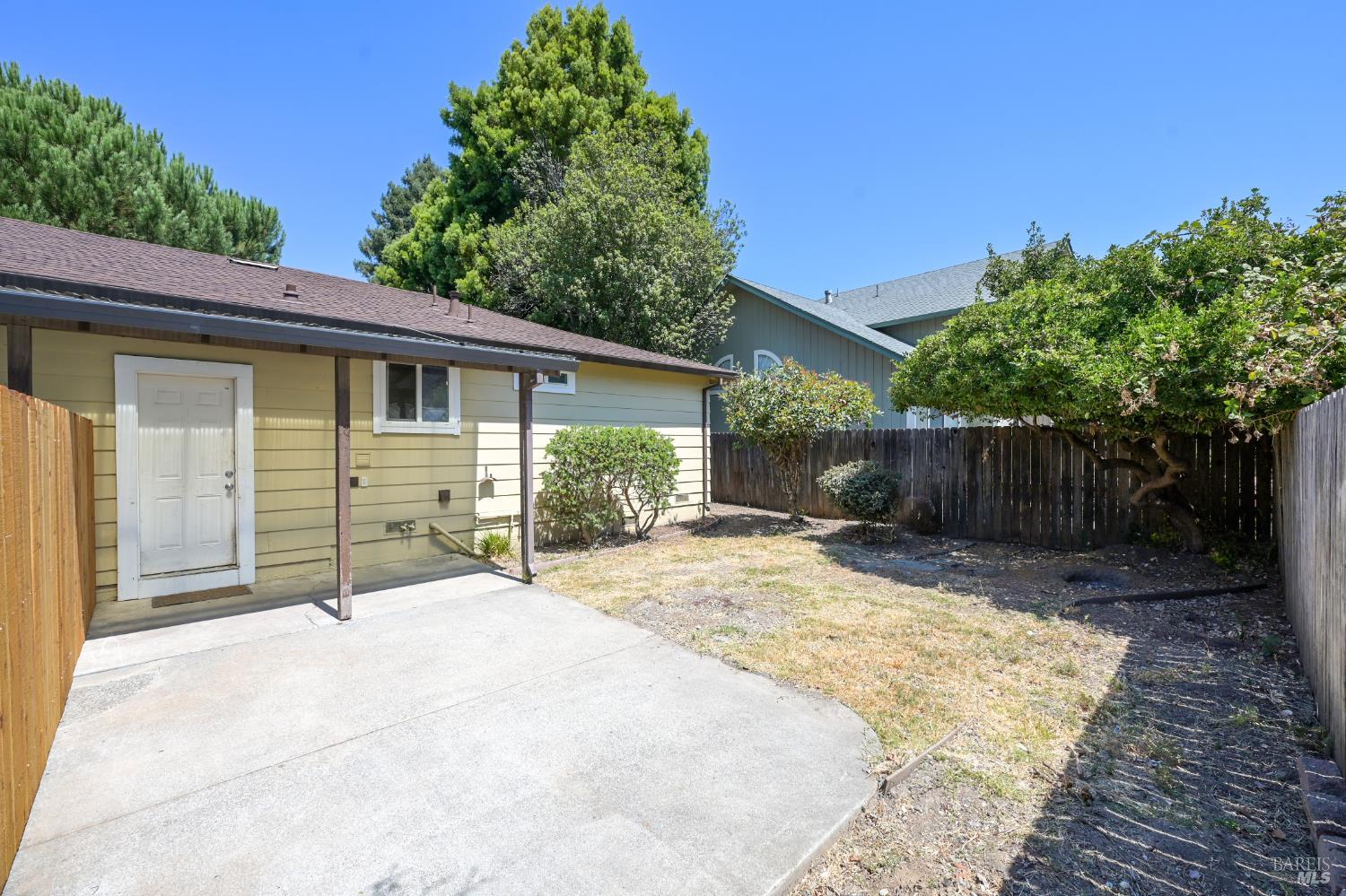 1642-1644 Jennings Avenue Santa Rosa CA 95401