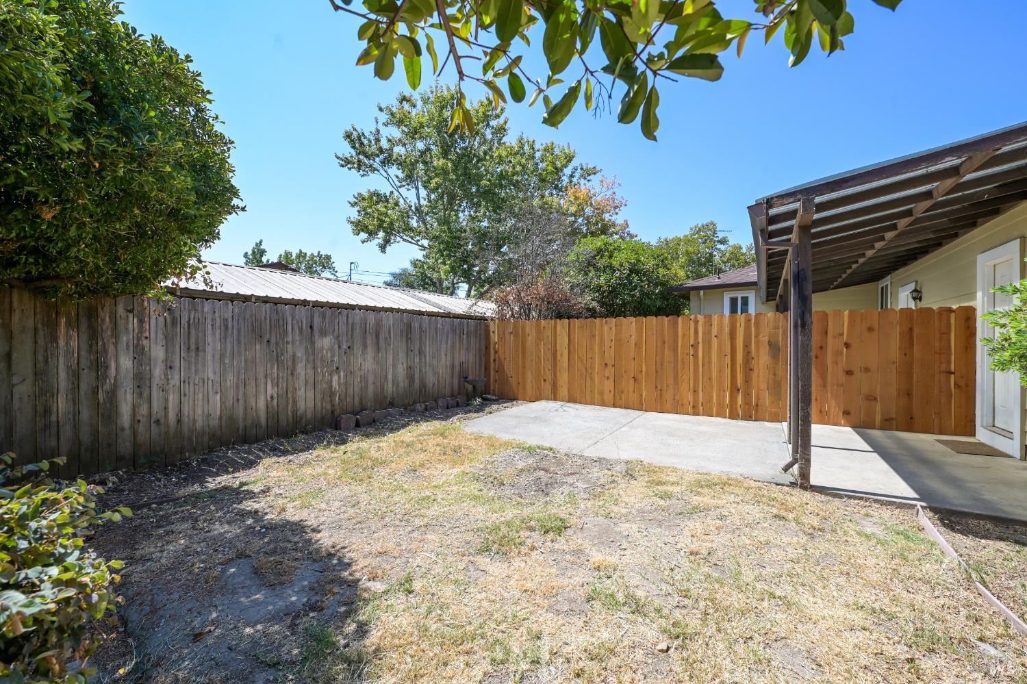 1642-1644 Jennings Avenue Santa Rosa CA 95401
