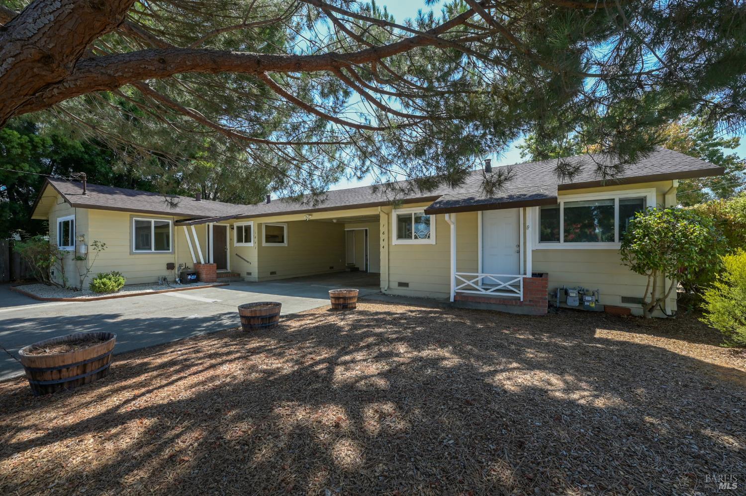 1642-1644 Jennings Avenue Santa Rosa CA 95401