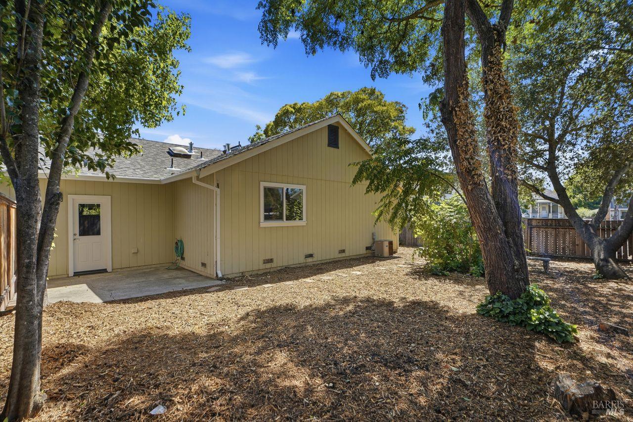 509 Fitch Street Healdsburg CA 95448