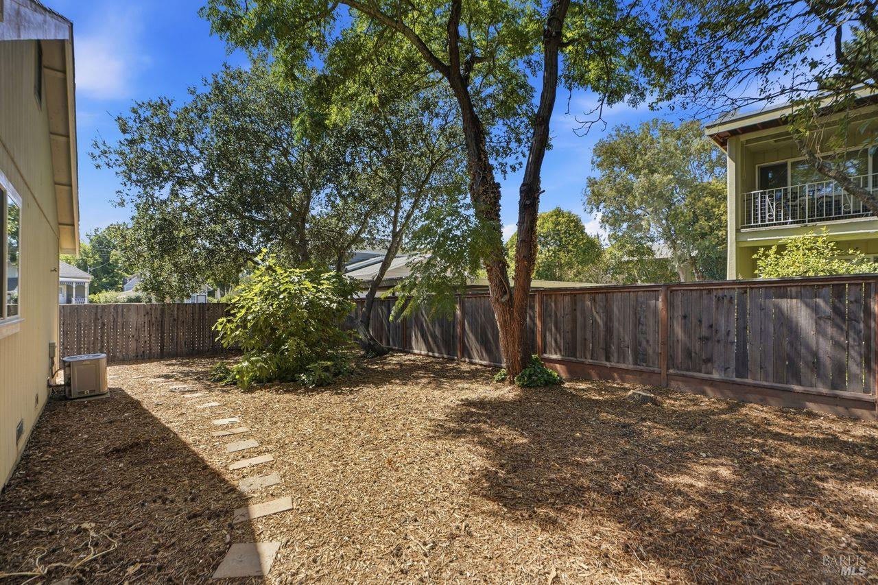 509 Fitch Street Healdsburg CA 95448